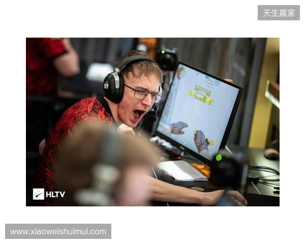 卡什：跟莱万并肩作战感觉很棒；希望能随波兰再踢一次世界杯